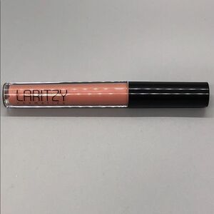 Laritzy Vibe New Pinkish Nude Lip Gloss